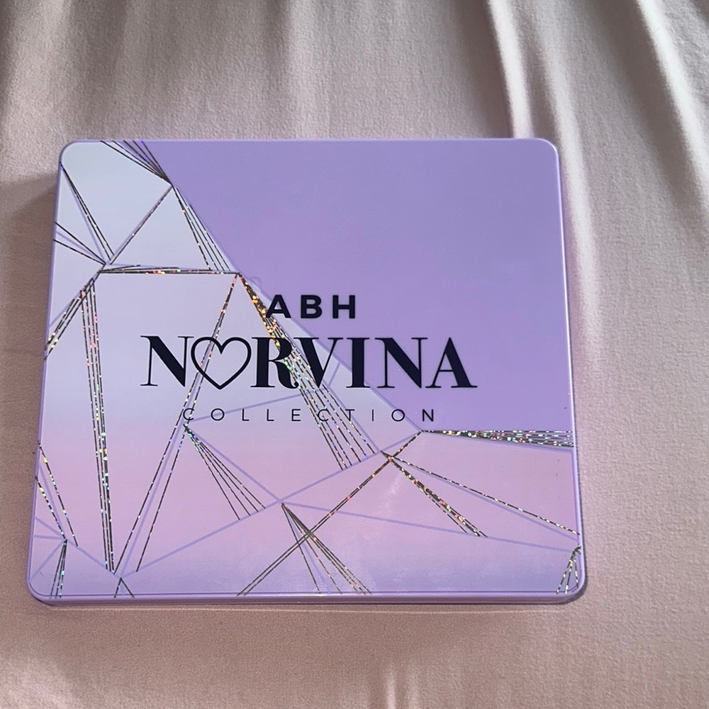 Anastasia Beverly Hills Norvina Collection Eyeshadow Palette - Lavender